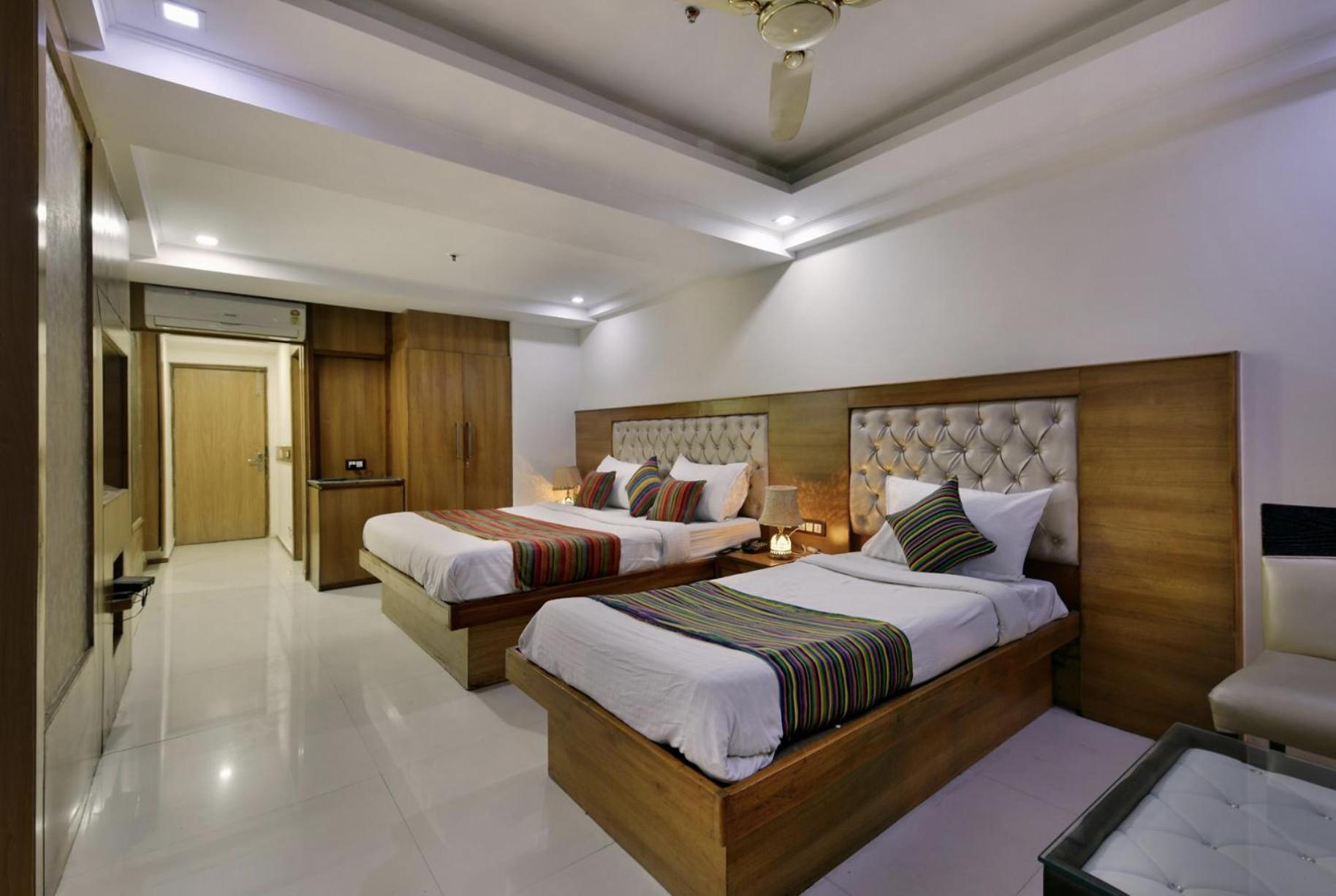 Hotel Lotus Paradise - Banquet & Dining - Near Murthal Sukhdev Rai Exterior photo