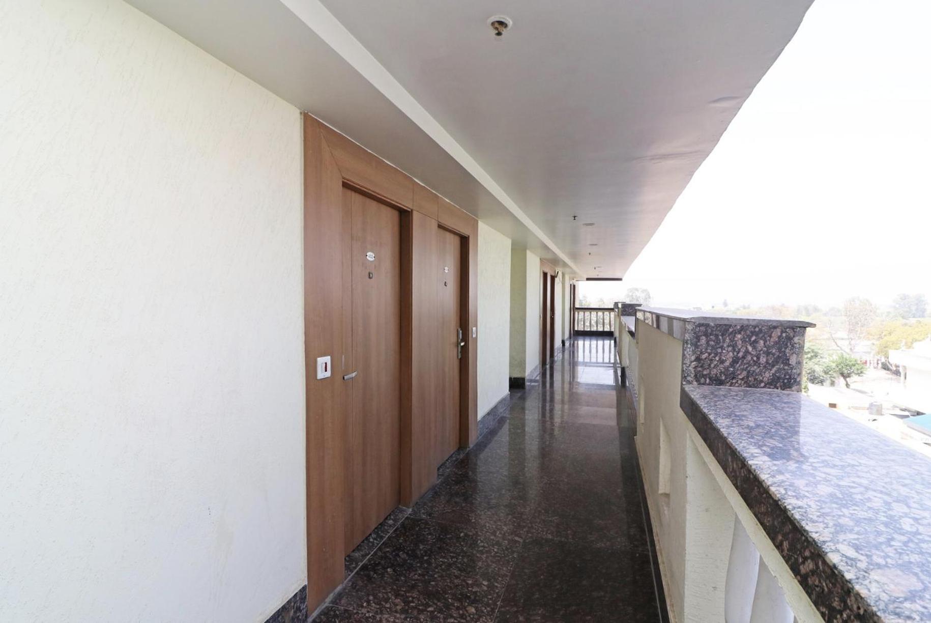 Hotel Lotus Paradise - Banquet & Dining - Near Murthal Sukhdev Rai Exterior photo